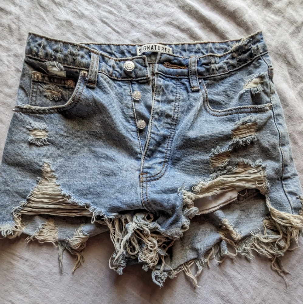 Priceless Denim cutoff shorts